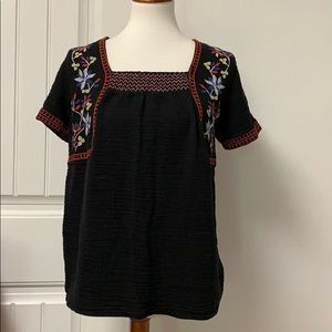 Old Navy black embroidered boho shirt